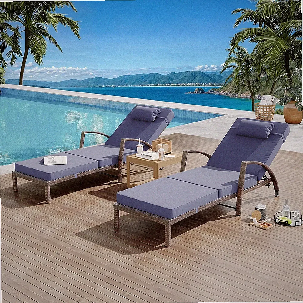Set of 2 Chaise Lounge Chairs Outdoor, PE Rattan Wicker Poolside Recliners with
